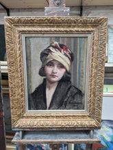 Charger l&#39;image dans la galerie, Renée SEILHEAN (1897-1990) jeune femme au turban vers 1926
