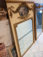 Charger l&#39;image dans la galerie, Trumeau XIXe en bois style Louis XVI avec personnages et décor de guirlandes
