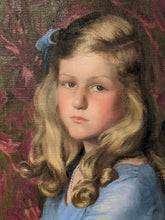 Charger l&#39;image dans la galerie, Portrait d’une jeune fille vers 1900
