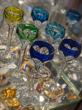 Charger l&#39;image dans la galerie, 6 verres à liqueur en cristal de Saint Louis modèle Joseph Overlay
